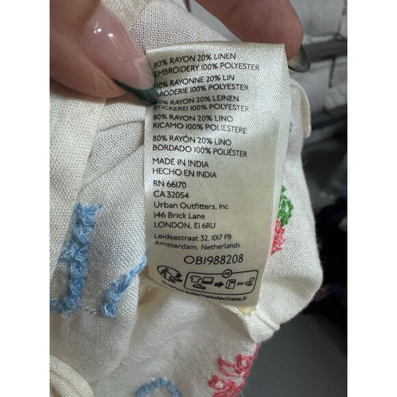 Urban Outfitters Kimchi Blue Embroidered Linen Cottagecore Crop Peter PanTop XS - Picture 5 of 8